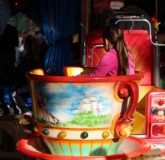 Kirmes in rot Hartmuth Malorny, Autor aus Dortmund